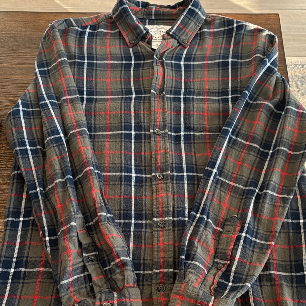 St John’s Bay Super Soft Men’s Casual Button-Down Flannel Shirt Size M